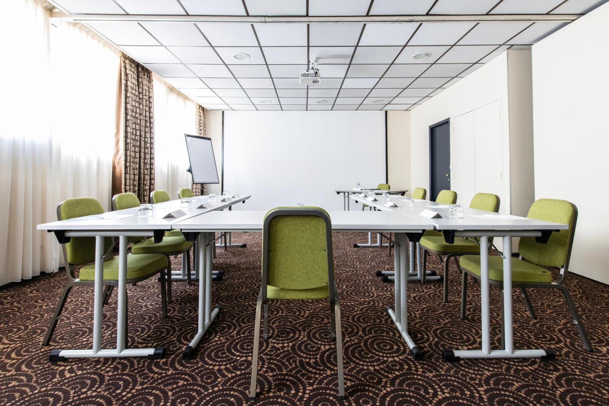 Hotel Atrium Arles Centre Экстерьер фото