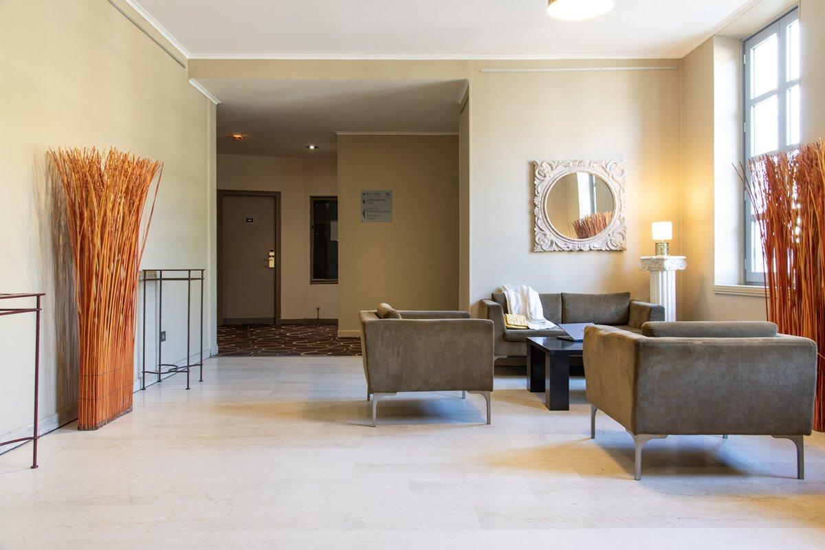 Hotel Atrium Arles Centre Экстерьер фото