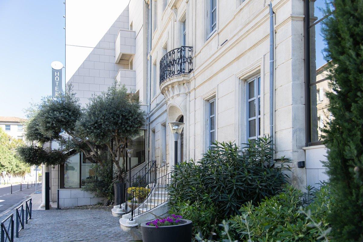 Hotel Atrium Arles Centre Экстерьер фото